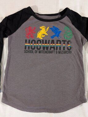 Kids Hogwart's T-shirt Size 6 Harry Potter TM